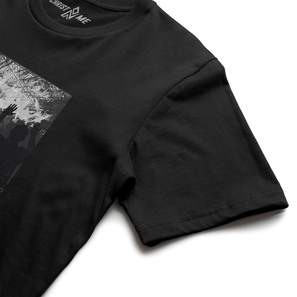 Praise the Lord Black Tee