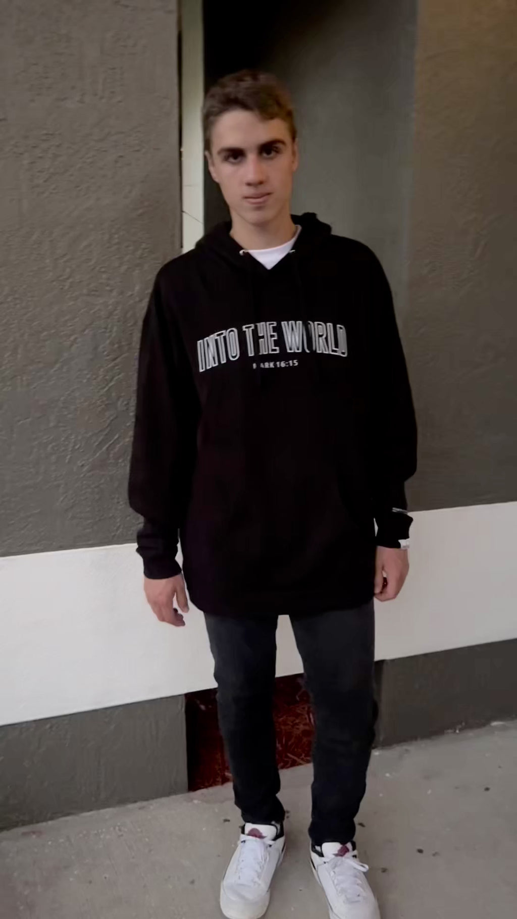 INTO THE WORLD PULLOVER HOODIE