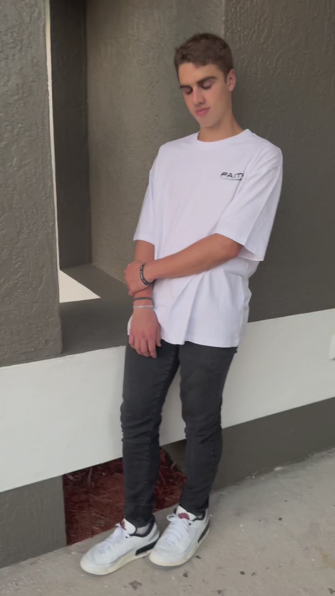 JESUS EVERYWHERE PRAY FOR YOUR CITY OVERSIZED TEE